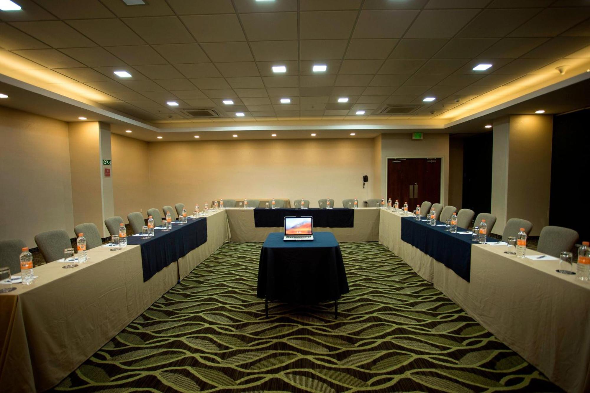 Hotel Four Points By Sheraton Queretaro Norte Jurica