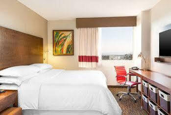 Hotel Four Points By Sheraton Queretaro Norte Jurica